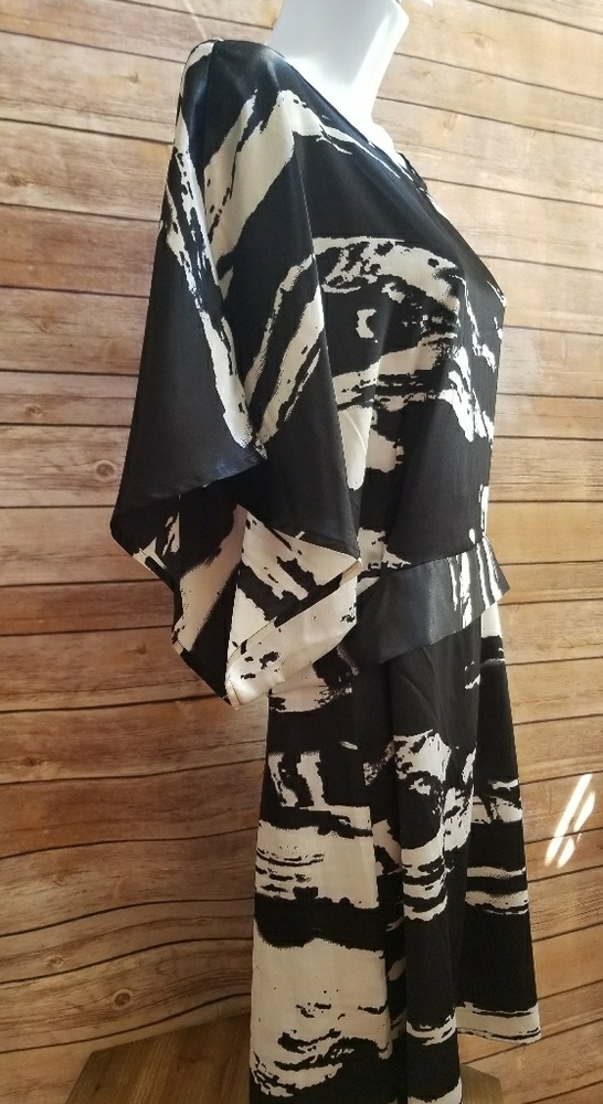 NEW! BCBG MaxAzria Satin Kimono Mini Dress